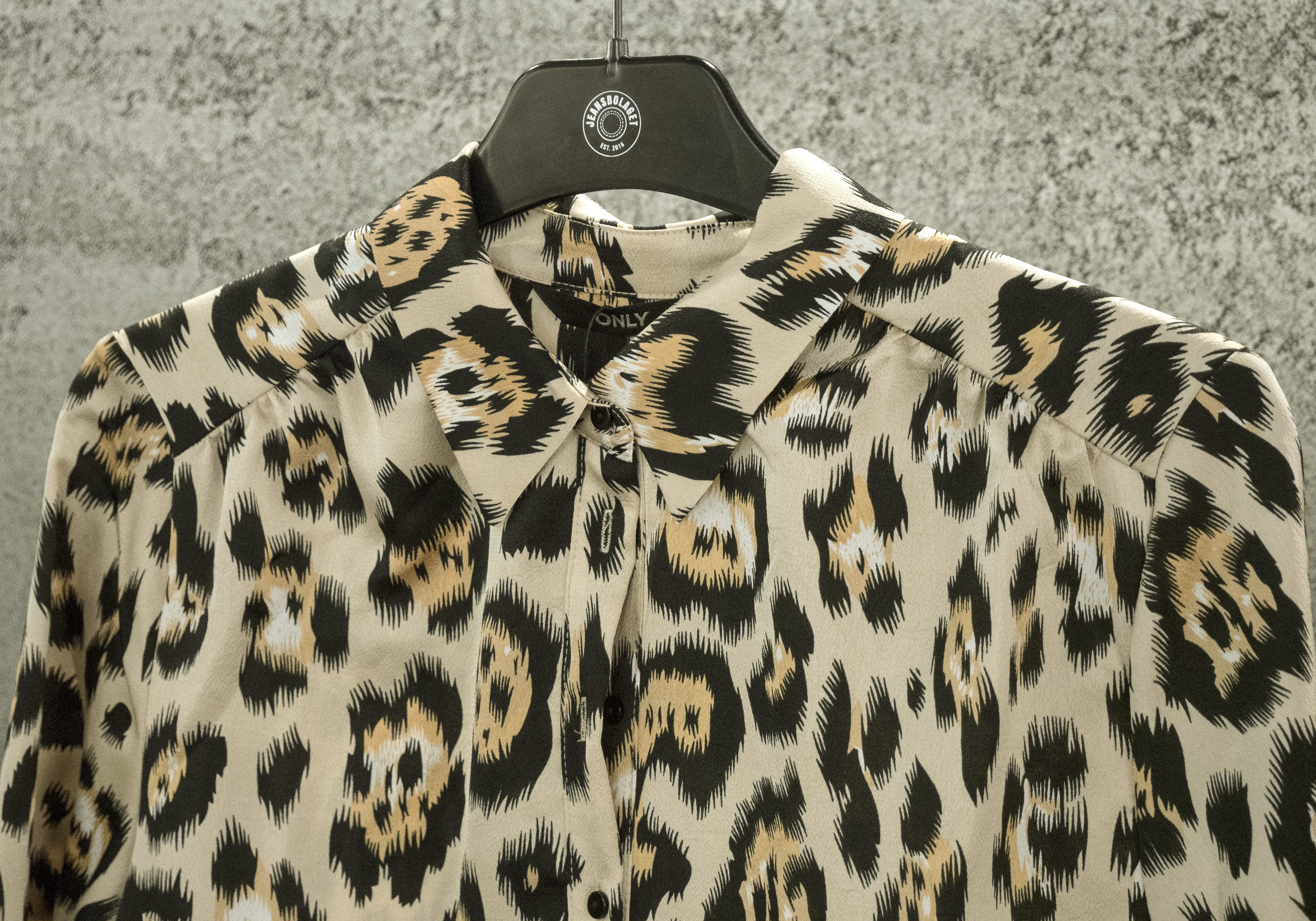 Animaliska print hos Jeansbolaget