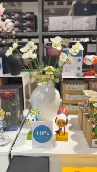 Sommarens högtider närmar sig ☀️
Bröllop, dop eller student — hos Cervera￼ hittar du presenter för alla smaker 🎁✨
Välkommen in!

#kvarteretigor #västeråsbästacityshopping