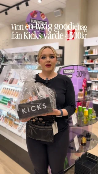 SPOILER ALERT 🚨 En riktig beauty-dröm väntar på lördag 💅🏻

Under Höstshoppingen kan du som handlar på Kicks i Igor vara med och tävla om en lyxig goodiebag värd hela 4 500 kr 💫 I goodiebagen gömmer sig flera populära fullsize-produkter, vad sägs om The Green Mask från Mantle, eller Biotherms klassiska bodycreme?💄Lyx, lyx, lyx!

Så här deltar du:
🛍️ Handla på Kicks i Kvarteret Igor under lördagen 26/9
✍️ Lämna dina kontaktuppgifter till personalen i samband med köpet
🎁 Håll tummarna – en vinnare dras redan på måndag!

Psst… Du kan delta en gång per person och det finns ingen köpgräns för att vara med i utlottningen 💫 

#kvarteretigor #västeråsbästacityshopping #vasterascity