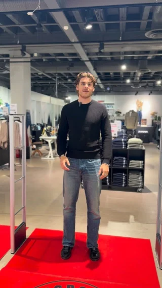 🎁 FARS DAG FIXAD?! 🔥

Vinn ett presentkort på 500kr hos @jeansbolaget.vasteras👖

Just nu har Jeansbolaget ett supererbjudande på utvalda stickade tröjor, en perfekt present till fars dag 🎁 Köp en stickad tröja mellan 20/10-5/11 och var med i utlottningen av ett presentkort på 500kr ✨ Lämna dina uppgifter till personalen i kassan vid ditt köp, Jeansbolaget kontaktar vinnaren efter tävlingsperiodens slut. Presentkortet hämtas i butiken i Kvarteret Igor.

Vi ses hos Jeansbolaget på Kvarteret Igor! 🖤

#kvarteretigor #västeråsbästacityshopping #västeråscity #västerås